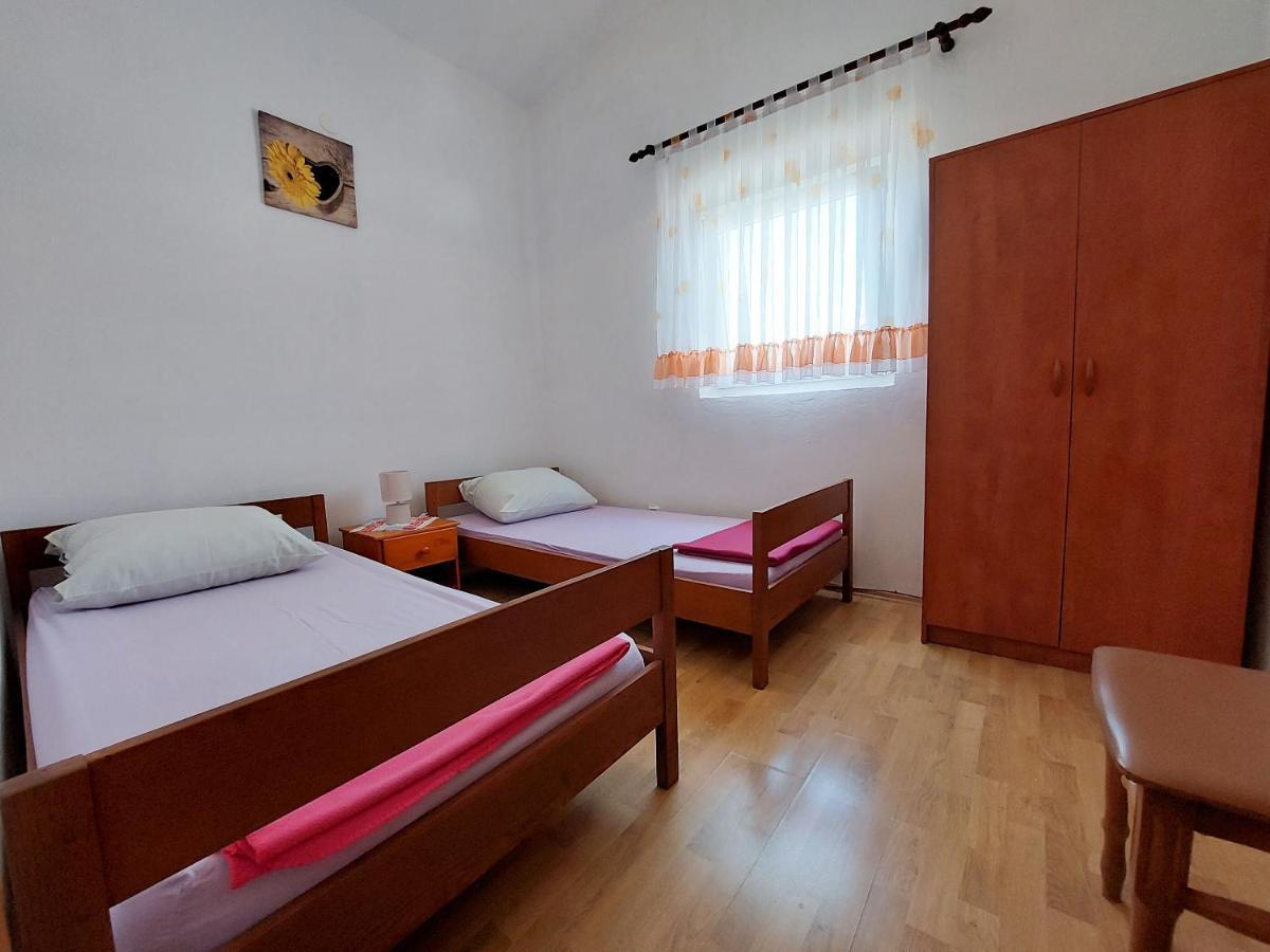 Apartment Ankica Punat Exterior foto